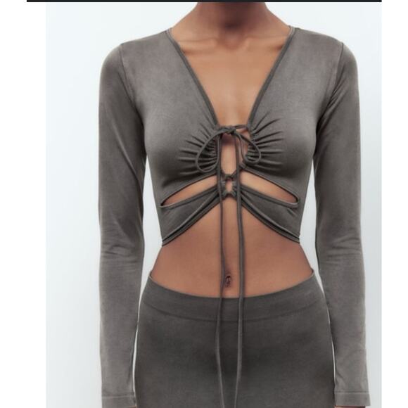 ZARA Charcoal Grey Ruched Tie Front Long Sleeve Crop Top - Sexy & Trendy - Picture 2 of 9